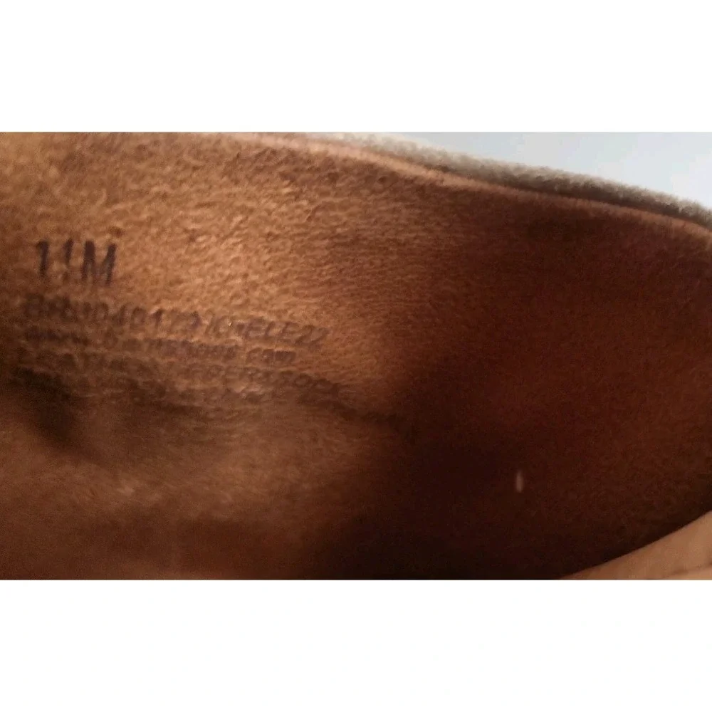 Born Mary Janes Size 11 Wedge Platform Shoe Suede Beige Retro Preppy Comfort Y2K